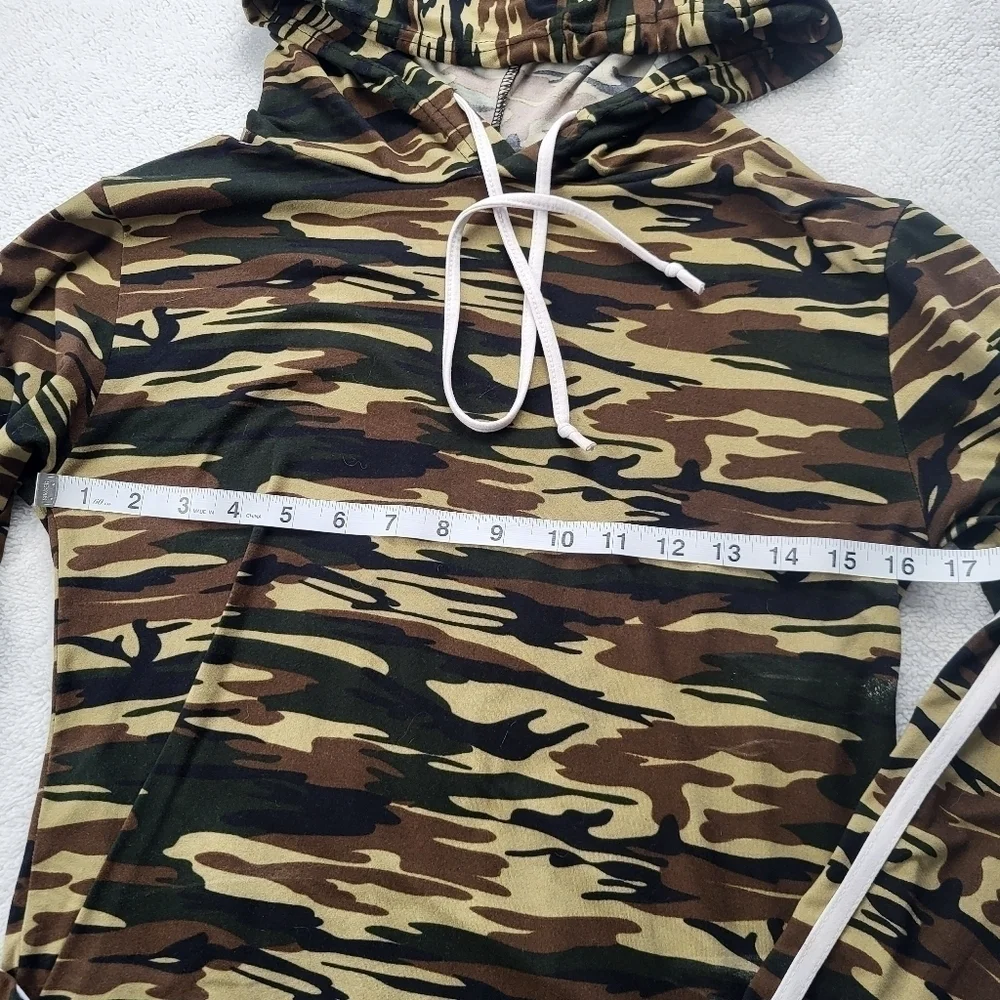 Roma Concept Crop Top Hoodie Long Sleeves Camo Women's Size XL - Picture 4 of 6